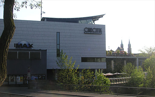 CineCitta mit Lorenzkirche