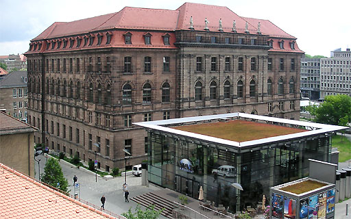 Gewerbemuseum von Süden