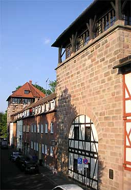 Schwarzes Z und blaues A