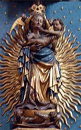 Maria im Strahlenkranz