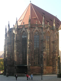 Ostchor der Sebalduskirche von Nordost
